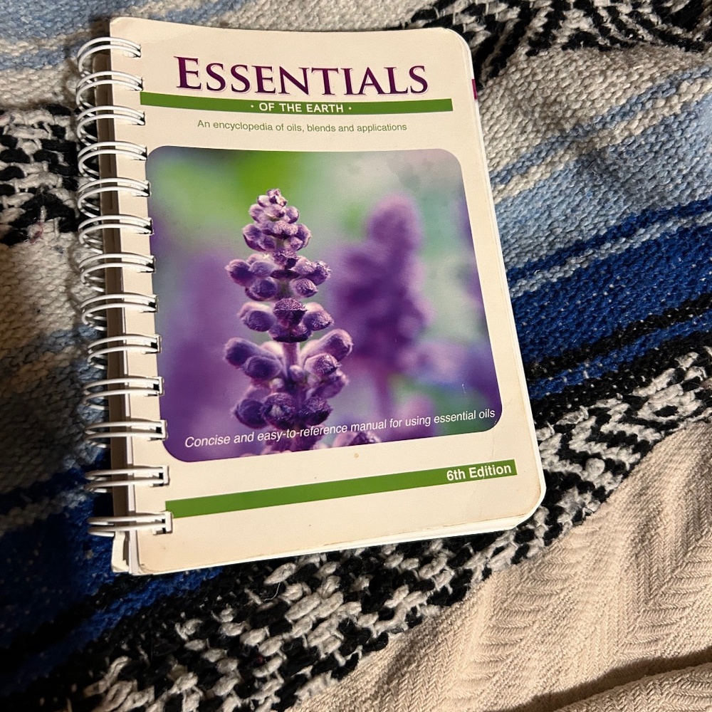 Essentials of the Earth - Essential Oil Book